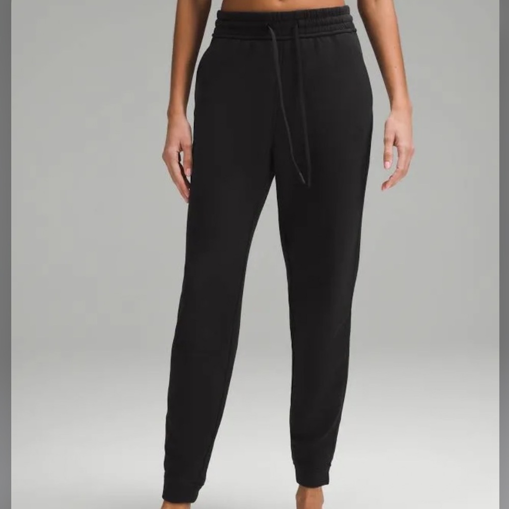 Lululemon Loungeful High-Rise Jogger Full length size 6 black